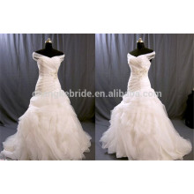 Off The Shoulder Ruched Tulle Wedding Gowns Pleated Applique Bridal Dresses